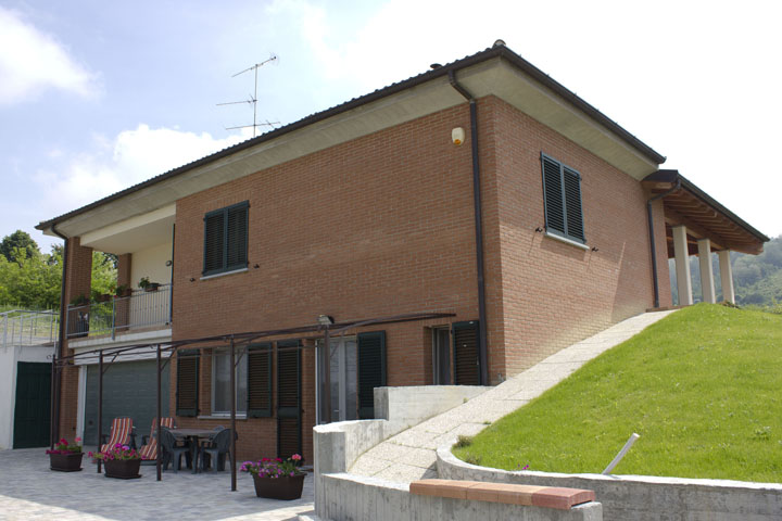 Villa unifamiliare - via Novarini, Broni - 2007